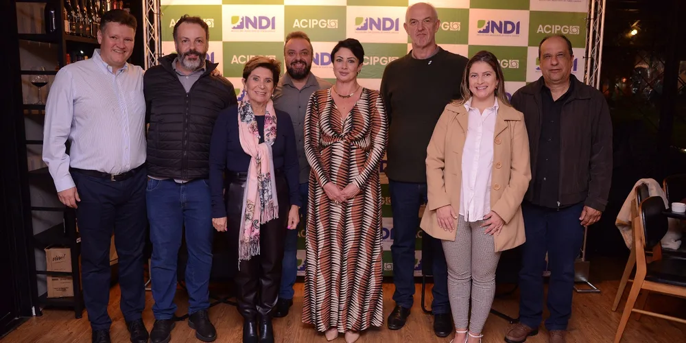 A prefeita Elizabeth Schmidt esteve presente no evento