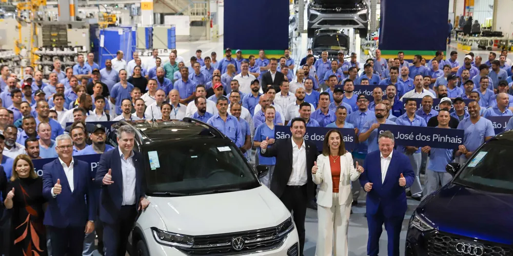 Governador Carlos Massa Ratinho Junior participou do anúncio na fábrica