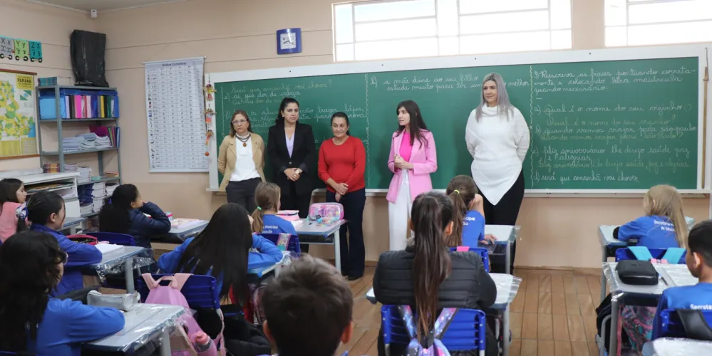 O projeto Câmara Mirim visa promover a participação e conscientização política dos estudantes