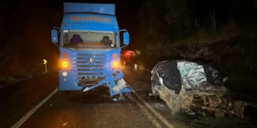 Um grave acidente de trânsito ocorreu no início da noite dessa quinta-feira (09), na BR-277, Km 501