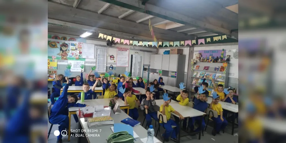 Através das atividades, os alunos transmitiram os conhecimentos adquiridos as demais turmas da escola