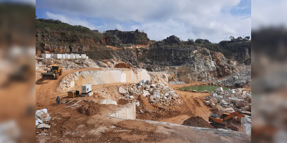 Mineração Fiorese, em Rio Branco do Sul: cidade se destaca na extração mineral
