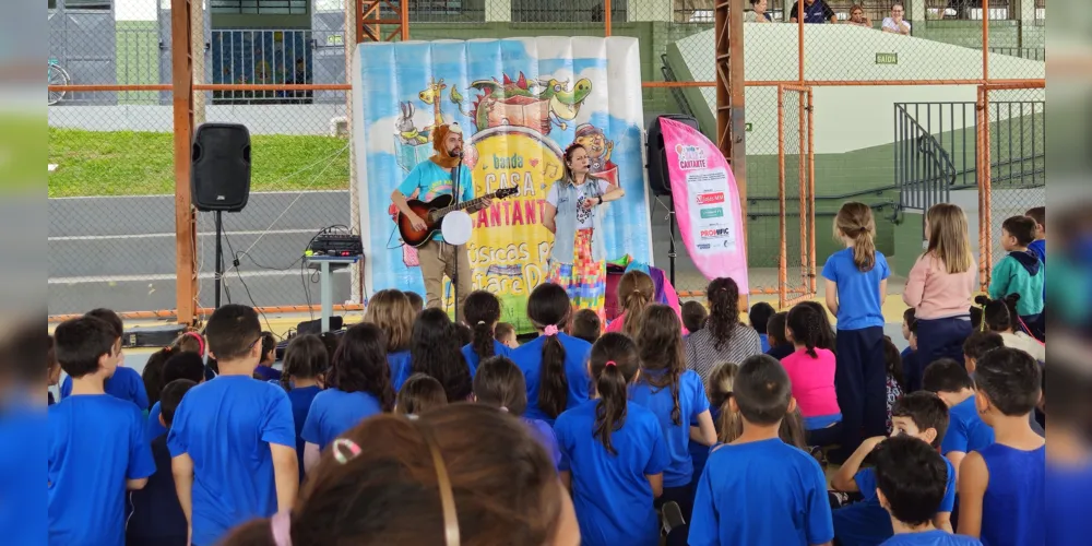 As escolas que receberão as apresentações foram definidas em parceria com a Secretaria Municipal de Educação