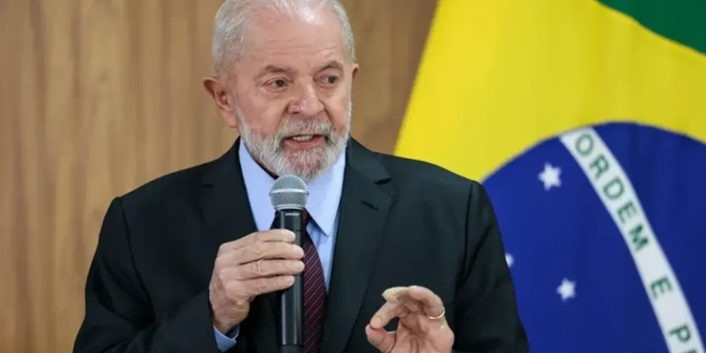 A visita à capital chilena Santiago estava prevista para os dias 17 e 18 de maio