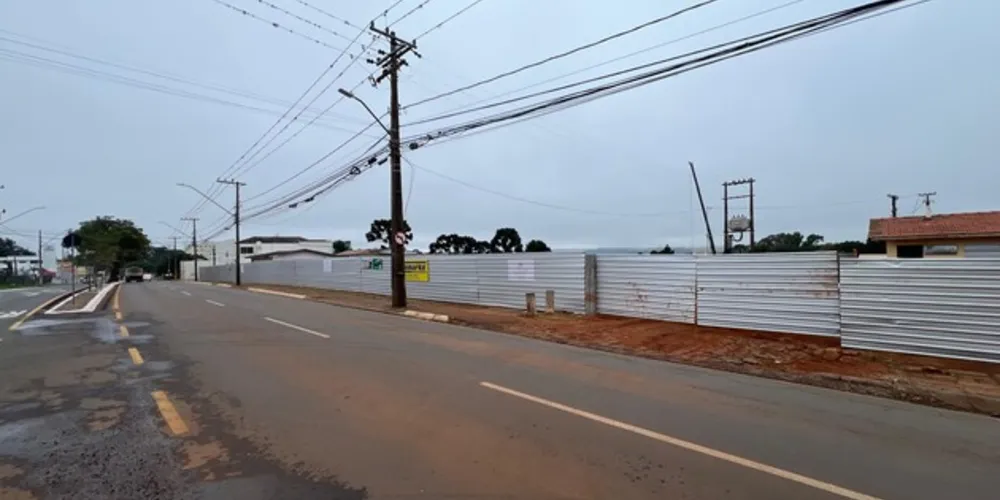 O Muffato Max Atacadista será construído em terreno com área total de 25.505 metros quadrados, na Avenida Visconde de Mauá