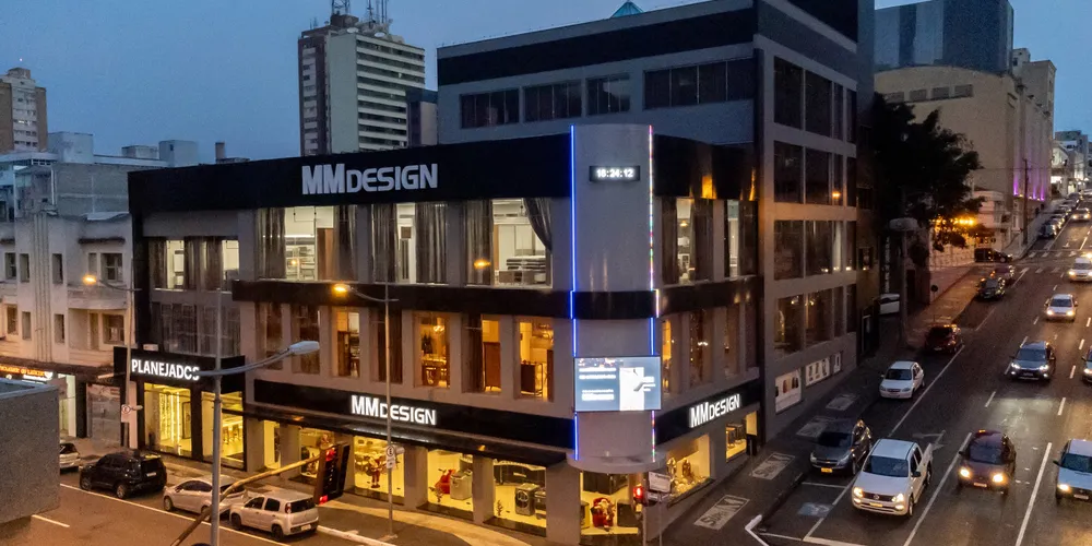 A MM Design está localizada na Avenida Vicente Machado, 429