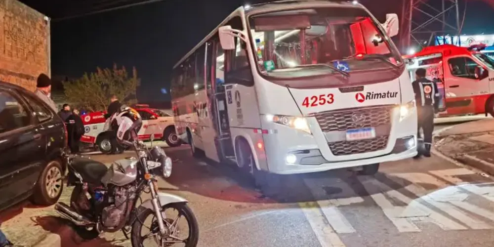 A mulher chegou a ser atendida pelos socorristas do Corpo de Bombeiros, mas não resistiu