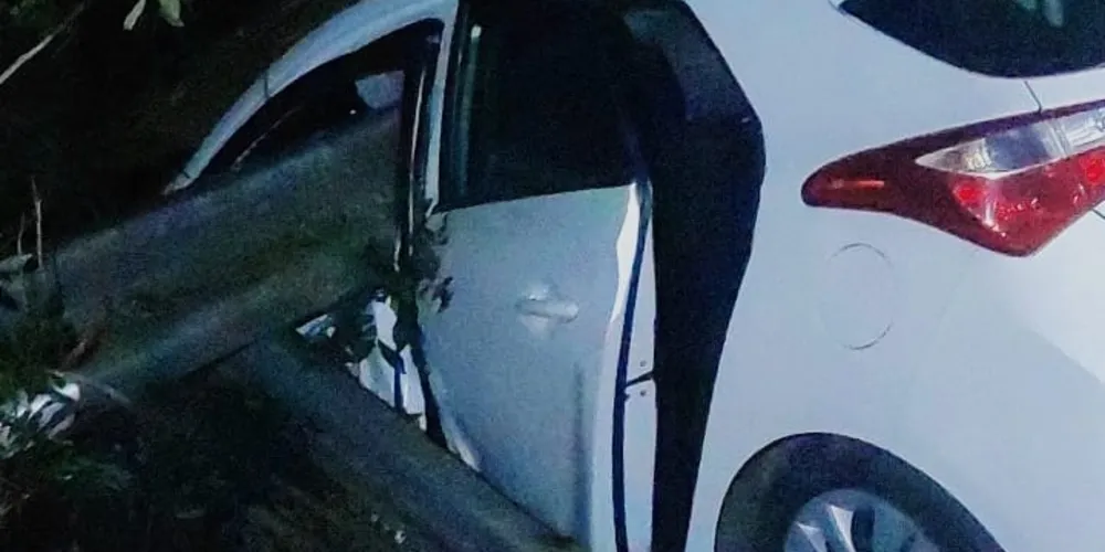 Acidente aconteceu na noite desse domingo (02)