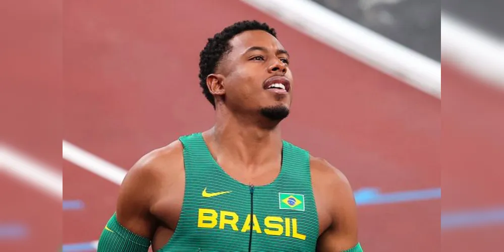 O atleta irá competir nos 100m rasos e revezamento 4x100m