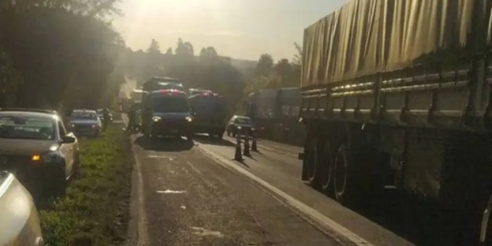 Condutor da moto morreu no local do acidente