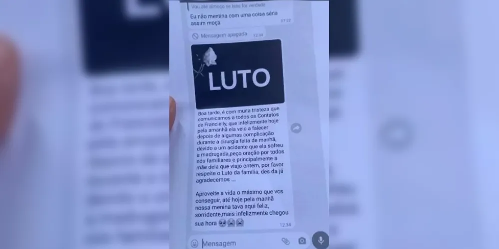 O dono do estabelecimento publicou os prints das conversas nas redes sociais