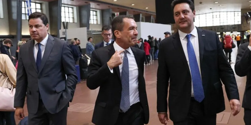 Sandro Alex compôs comitiva paranaense liderada por Ratinho Júnior