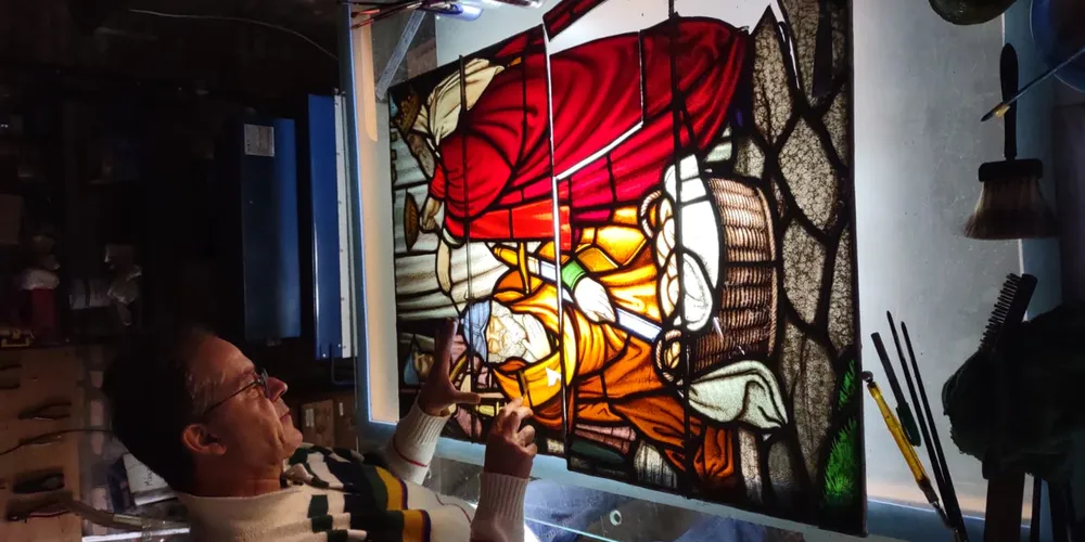 Os serviços que iniciaram no último no dia 4 e tem à frente a equipe do artista Sérgio Prata Garcia