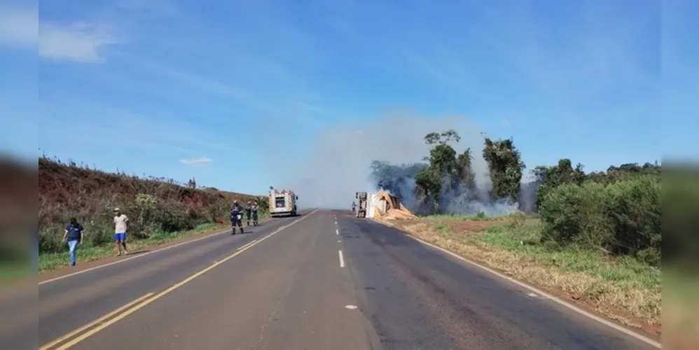 Acidente aconteceu no começo da tarde desse domingo (12)