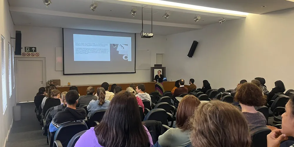 Entre os temas trabalhados foram abordados a saúde mental do Trabalhador do SUAS