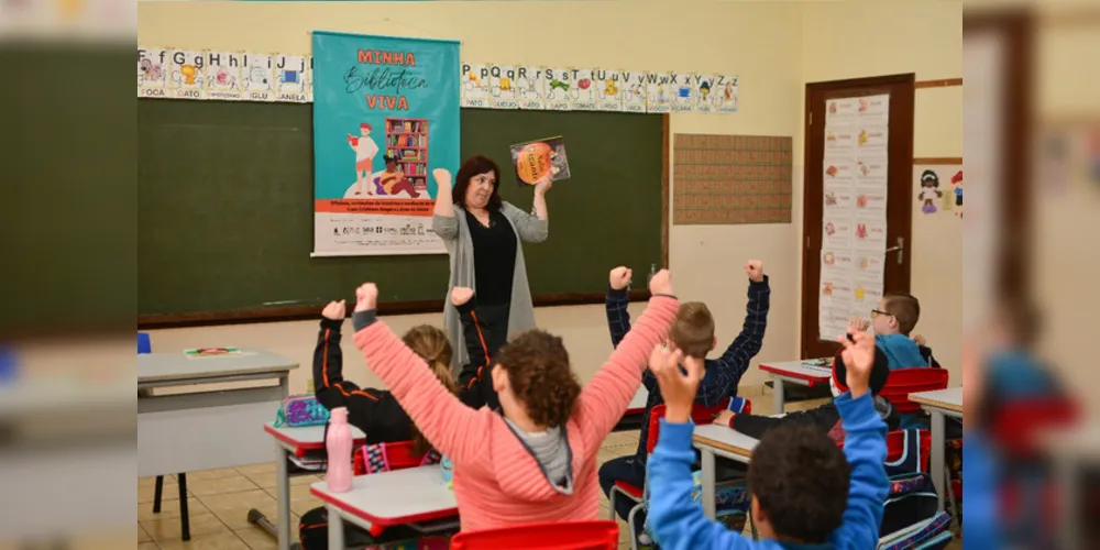 As Oficinas de Revitalização da Biblioteca em Marmeleiro serão realizadas pela bibliotecária Andressa Santos