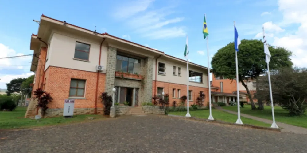 Os candidatos inscritos no seletivo farão duas provas: a primeira com 60 questões objetivas de conhecimentos gerais