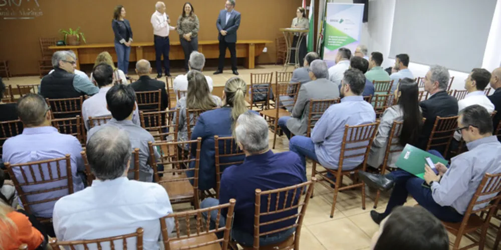 O BRDE e a Associação Comercial e Industrial de Maringá (ACIM) assinaram um convênio operacional com objetivo de criar ações conjuntas