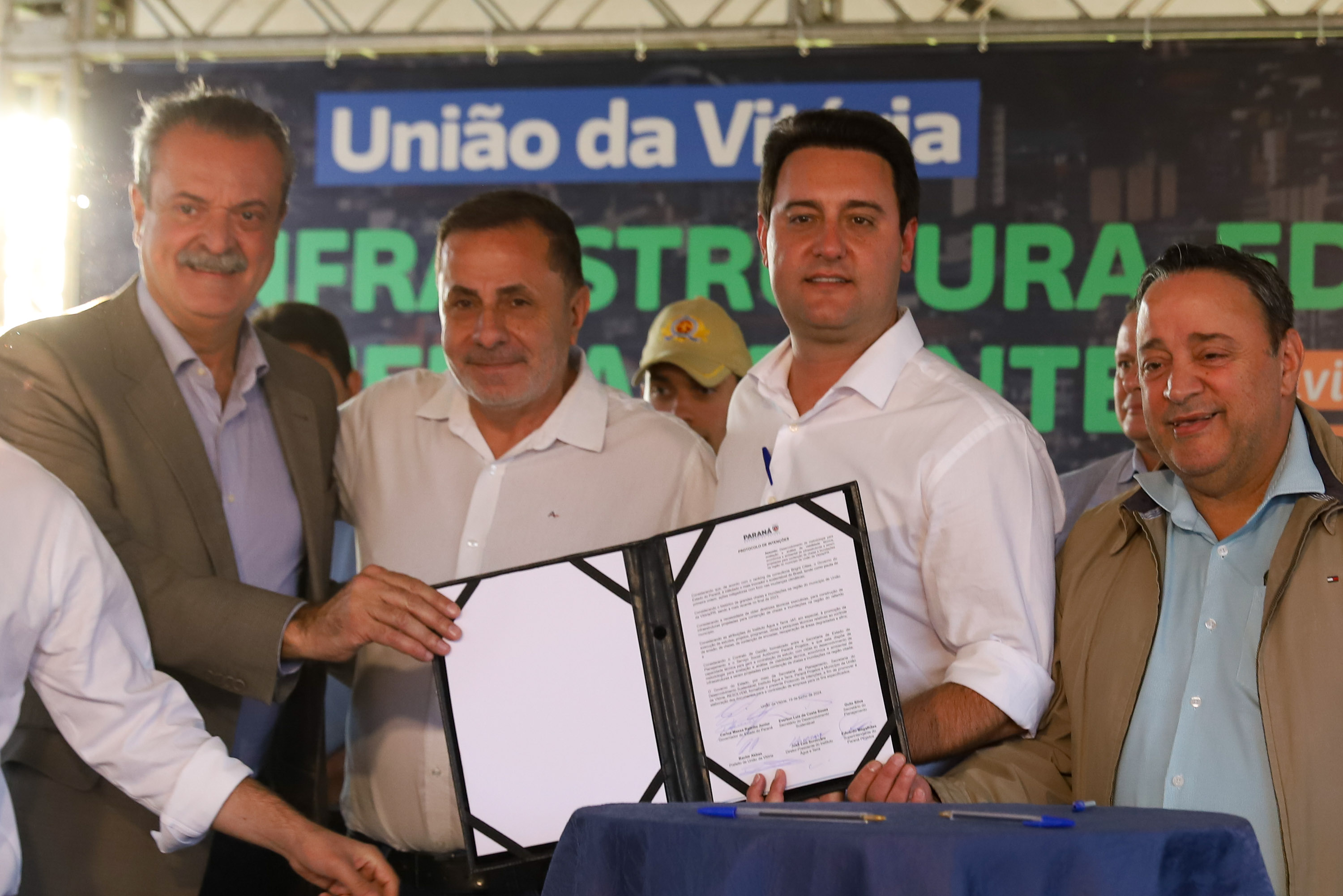 Governador Ratinho Junior assinou nesta quinta-feira (20), em União da Vitória, o protocolo de intenções para a contratação do anteprojeto