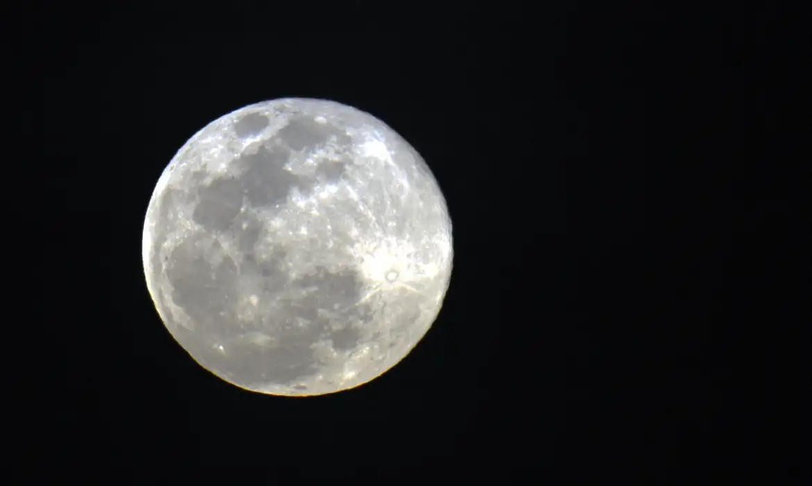 O evento é ainda mais especial por coincidir com a fase de Lua cheia