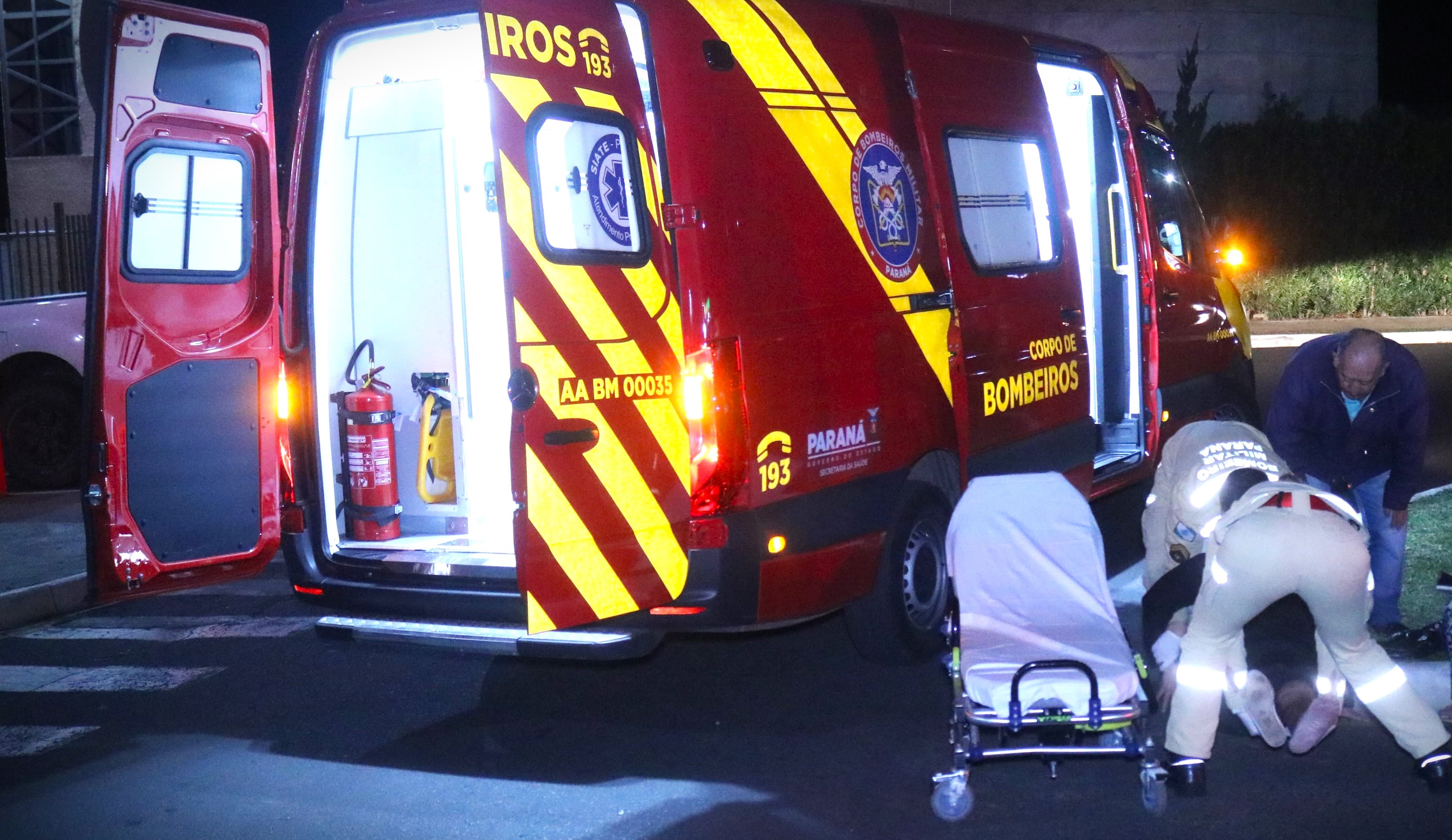 Equipe do Corpo de Bombeiros (Siate) realizou os primeiros socorros à vítima