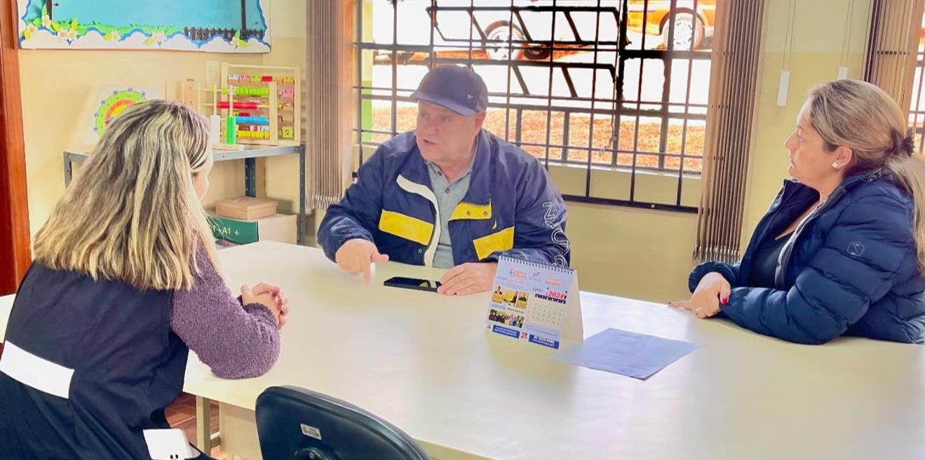 Paulo Balansin conheceu a estrutura da escola à convite da direção da instituição