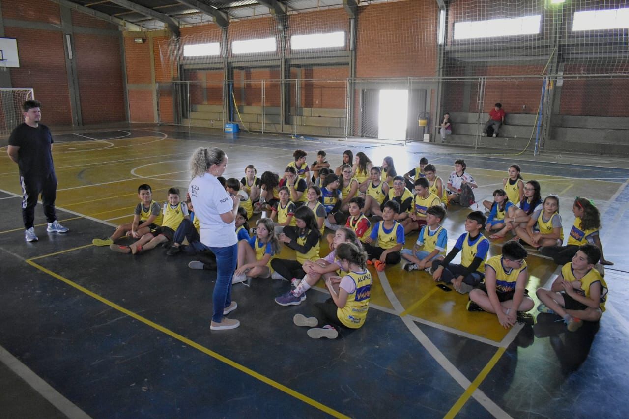 O evento reuniu cerca de 40 alunos do projeto no Ginásio Sérgio Elias Faraht, na Vila Santa Marta