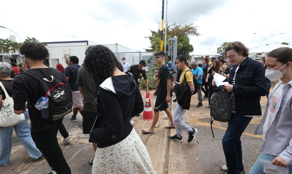 Estudantes têm até esta sexta-feira (14) para se inscrever no Enem