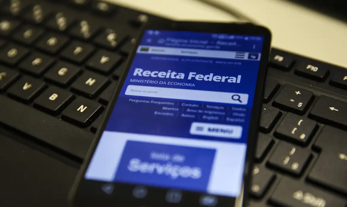 Em todo Paraná, a Receita Federal recebeu 2.869.493 declarações