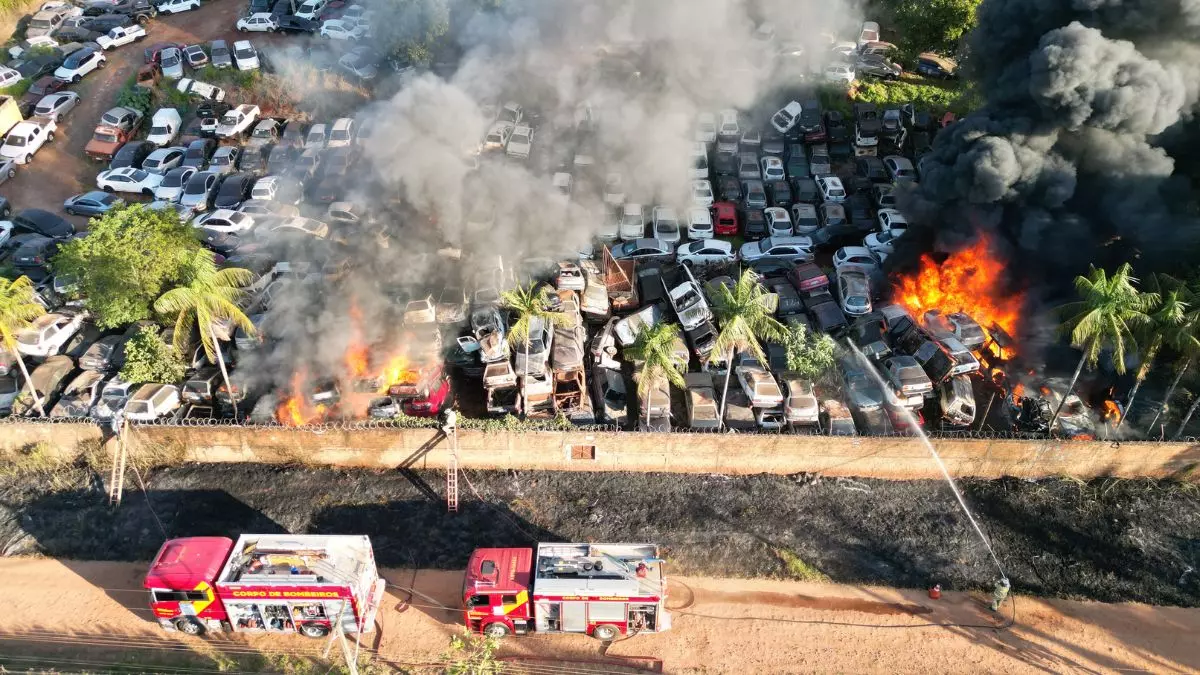 Combate ao incêndio teve apoio de brigadistas de Cambé e Ibiporã