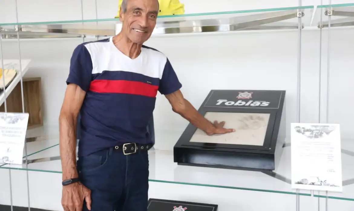 Tobias tinha 75 anos