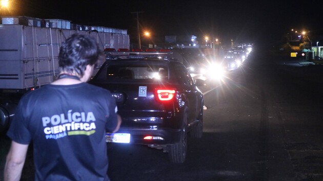 Equipe da Polícia Científica também foi acionada para realizar a perícia no local