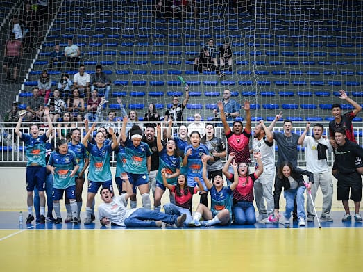 A equipe vencedora levou para casa troféu, medalhas e uma premiação em dinheiro