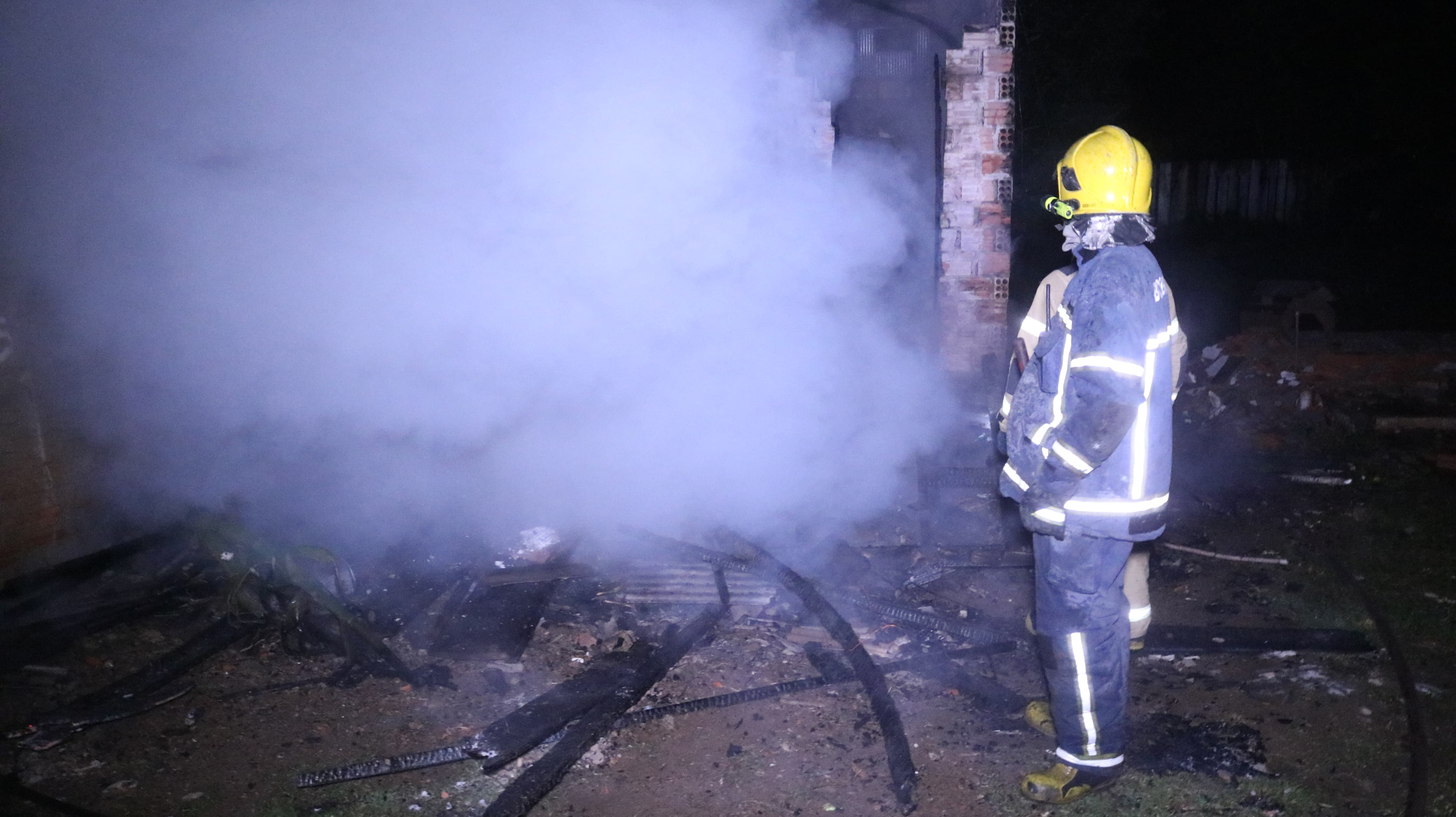 Corpo de Bombeiros foi acionado por volta das 05h desta quarta-feira (26)