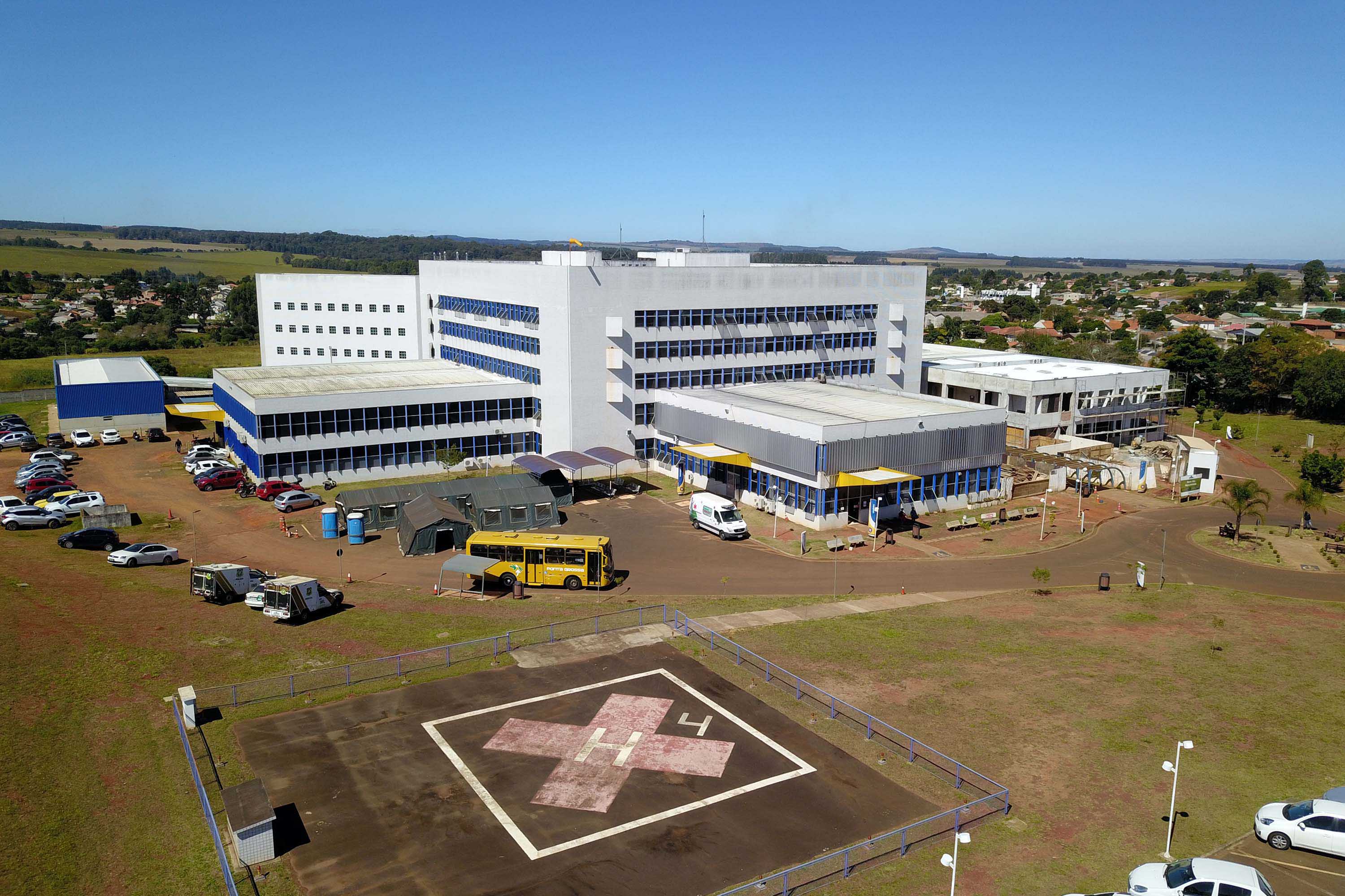 Motociclista foi encaminhado para o Hospital Regional