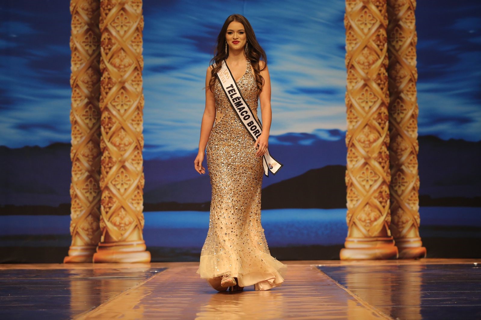 Kawane foi eleita a 1ª Princesa da Expo Telêmaco 2024 e ganhou o prêmio de Miss Popularidade do Paraná, em concurso realizado no mês de junho, em Maringá.