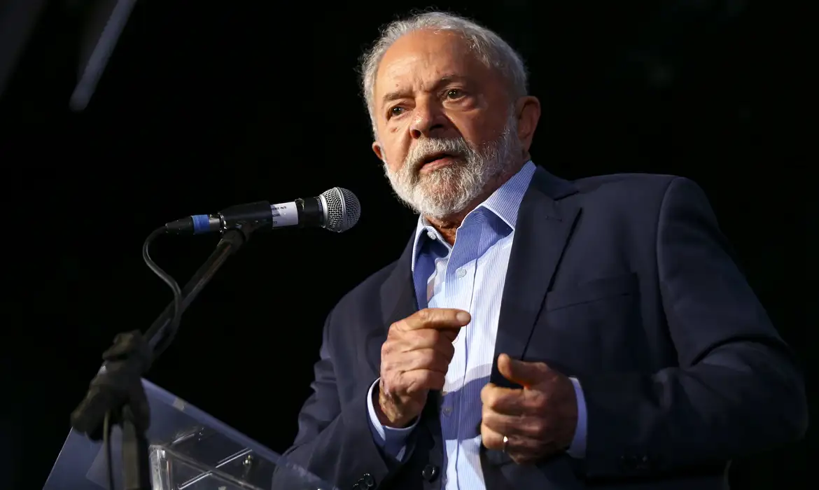 Lula se reúne com reitores para encerrar greve de professores federais