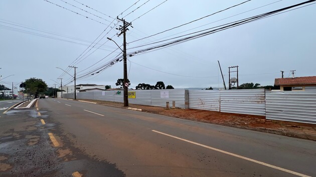 O Muffato Max Atacadista será construído em terreno com área total de 25.505 metros quadrados, na Avenida Visconde de Mauá