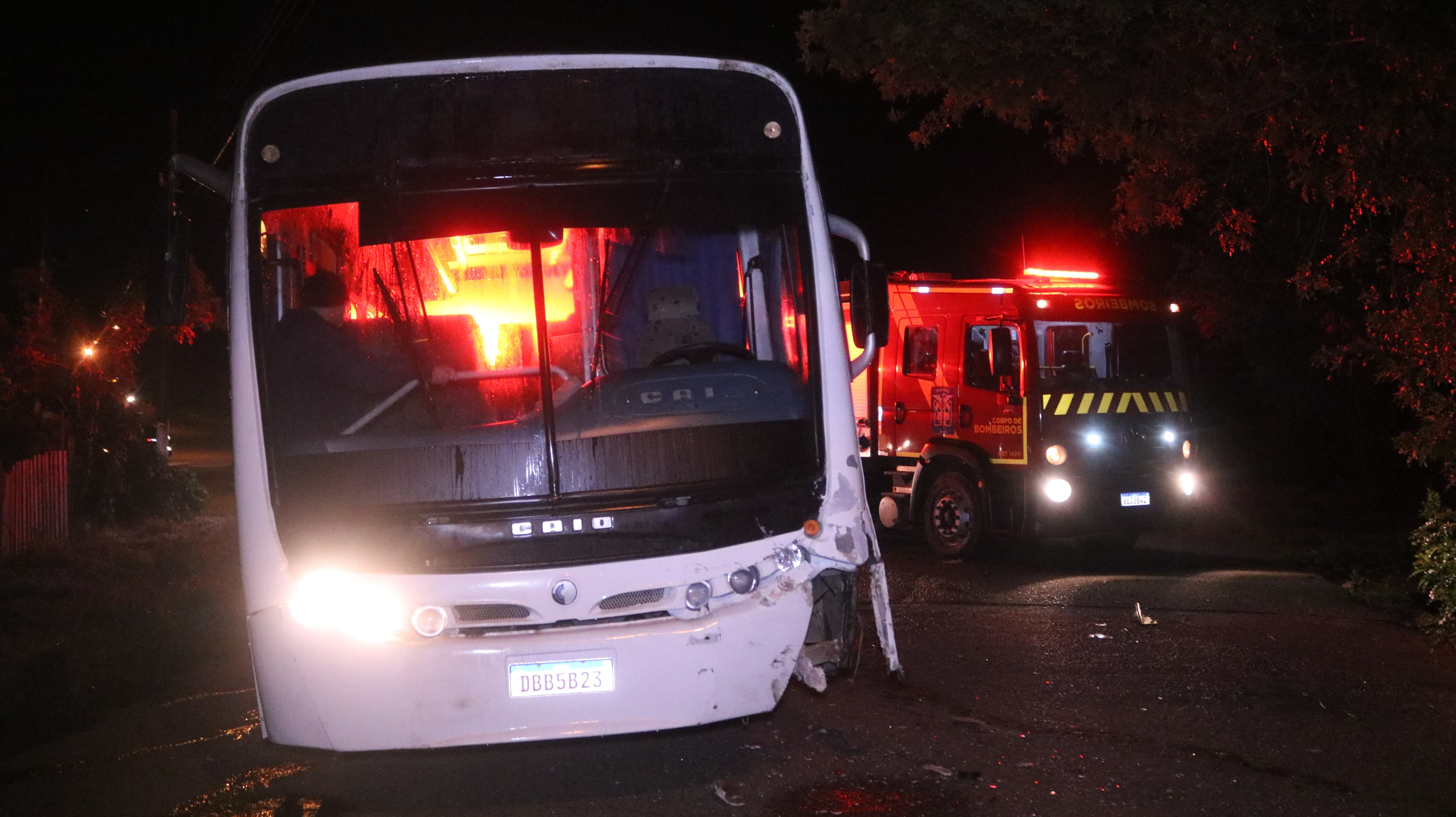 Acidente aconteceu na manhã desta quinta-feira (30)