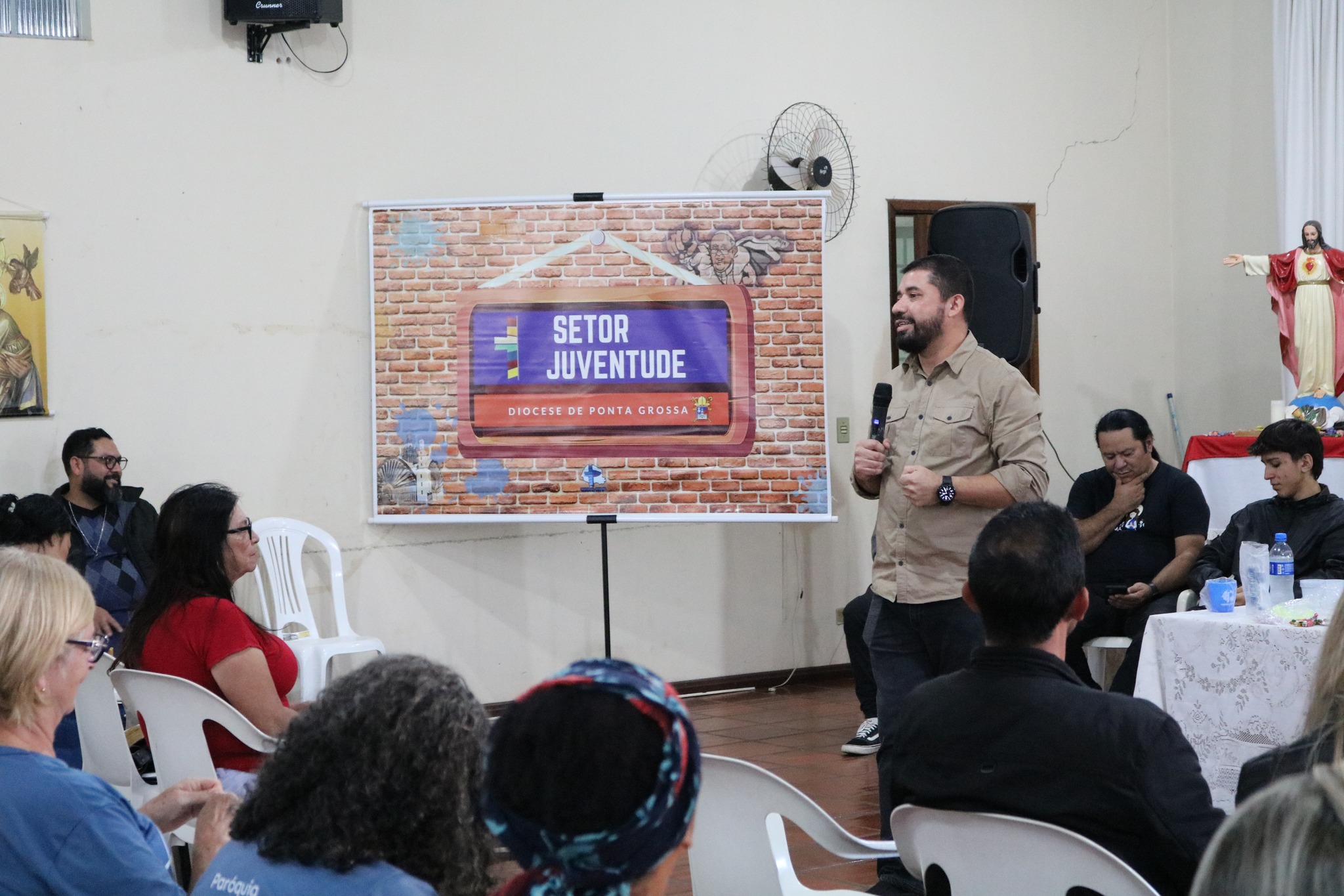 A parceria realizada entre o Setor Juventude e a Pastoral de Animação Bíblico-Catequética tem como objetivo orientar os catequistas