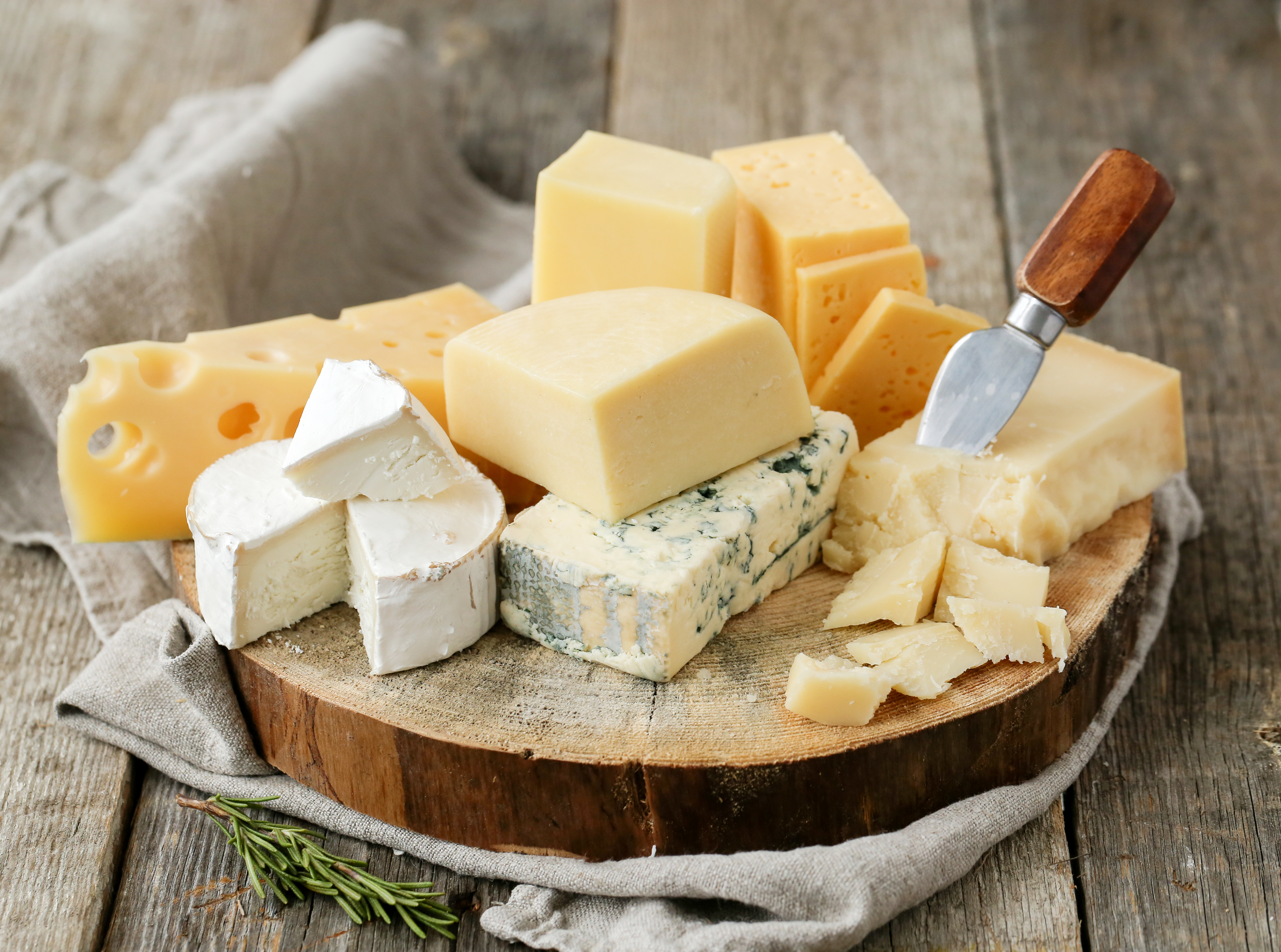 O consumo de queijo especificamente teve um impacto positivo de 3,67% na autoavaliação de saúde