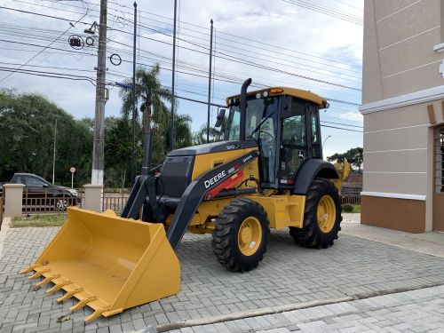 A máquina da marca John Deere foi adquirida no valor de R$ 439.920