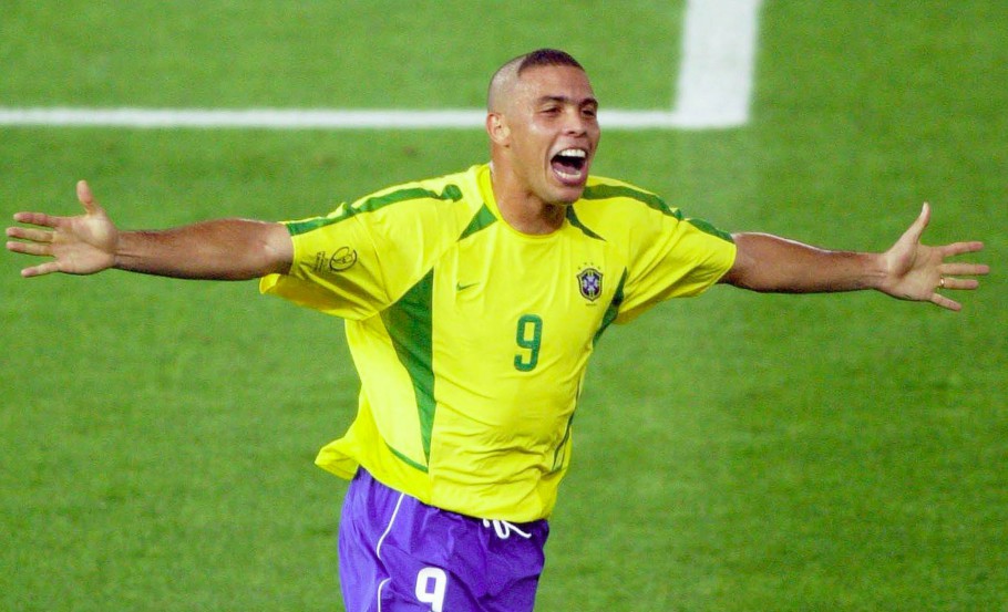 Ronaldo marcou oito gols em sete jogos, na Copa de 2002