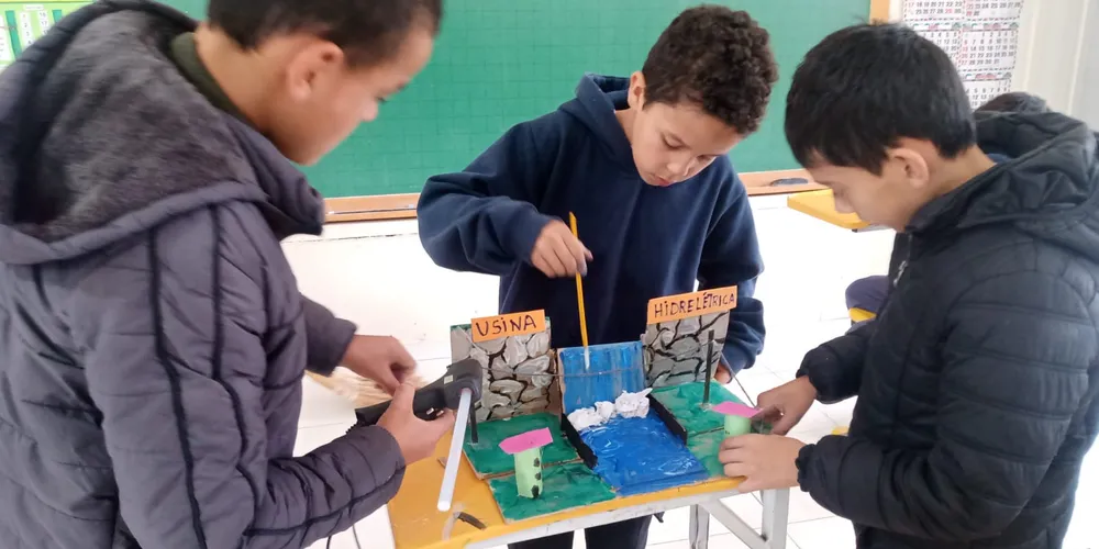 Imagem ilustrativa da imagem Estudo sobre as fontes de energia é tema em Castro