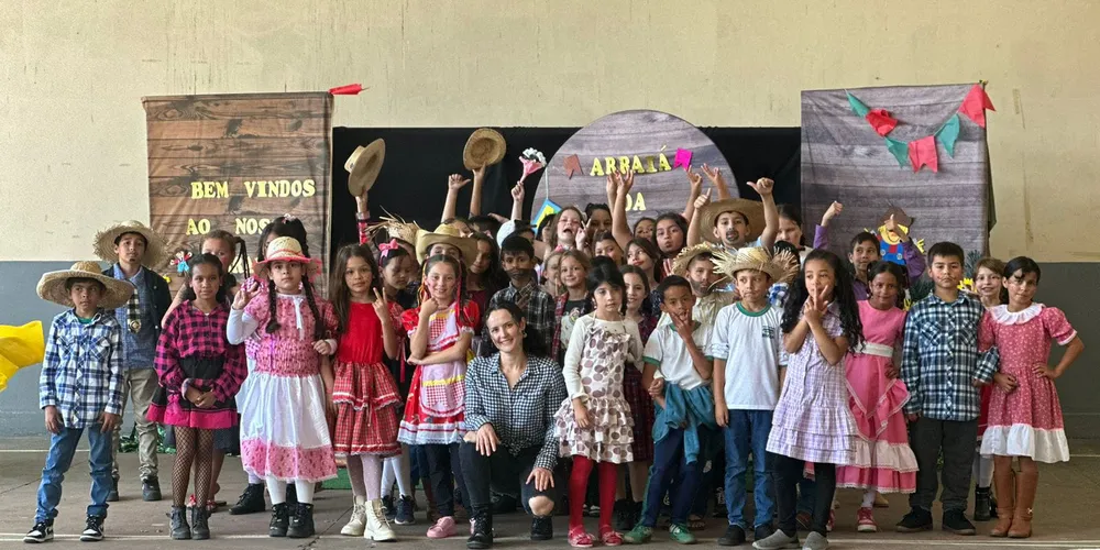 Eventos tradicionais unem educadores, alunos e comunidade