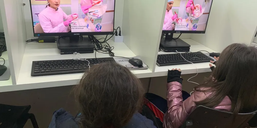 Recursos tecnológicos foram aliados dos alunos para assistirem ao conteúdo