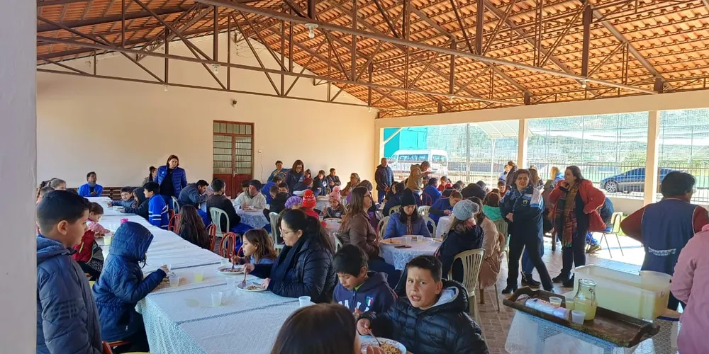 Momentos, como refeição e músicas gaúchas dos anfitriões, colaboraram para a visita dos estudantes