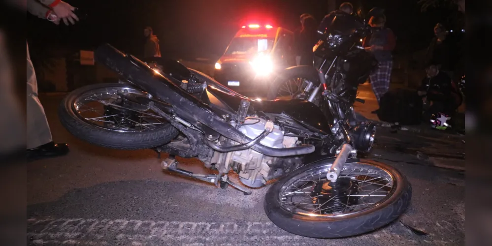 Motociclista de 19 anos teve escoriações nas mãos e contusão em pelve