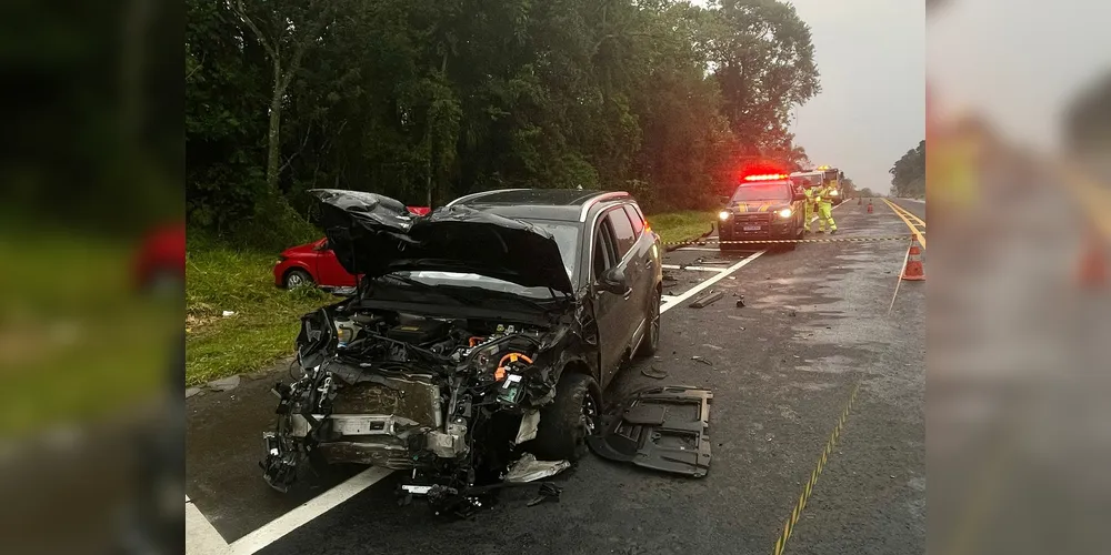 Polícia Rodoviária Federal permanece no local até a chegada do IML