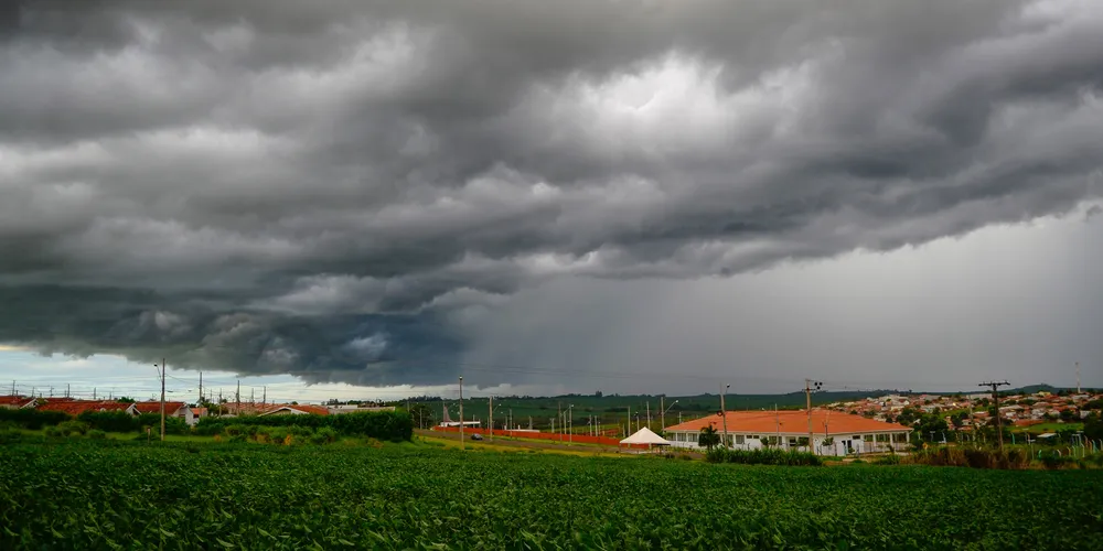 Alerta também é válido para outras regiões do Paraná e de Santa Catarina